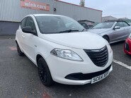 Chrysler Ypsilon 1.2 Ypsilon Silver 5dr 2