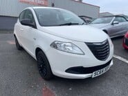 Chrysler Ypsilon 1.2 Ypsilon Silver 5dr 5