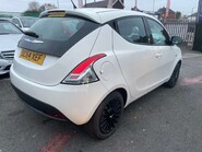 Chrysler Ypsilon 1.2 Ypsilon Silver 5dr 7