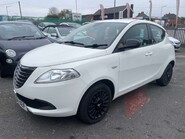 Chrysler Ypsilon 1.2 Ypsilon Silver 5dr 16