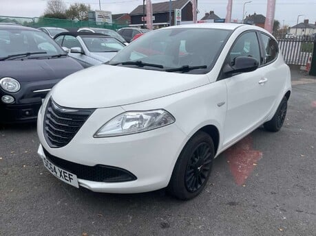 Chrysler Ypsilon 1.2 Ypsilon Silver 5dr 28