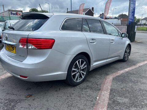 Toyota Avensis 2.0 Avensis TR D-4D 5dr 14