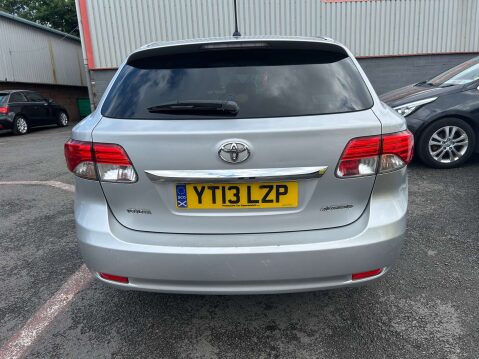 Toyota Avensis 2.0 Avensis TR D-4D 5dr 19