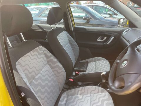 Skoda Fabia 1.2 Fabia 2 HTP 70 5dr 4