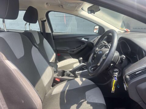 Ford Focus 1.6 Focus Zetec 125 5dr 30