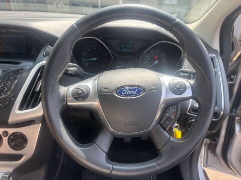 Ford Focus 1.6 Focus Zetec 125 5dr 18