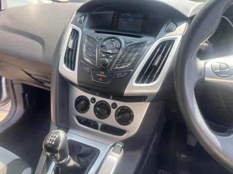 Ford Focus 1.6 Focus Zetec 125 5dr 11