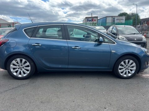 Vauxhall Astra 2.0 Astra Elite CDTI Auto 5dr 22