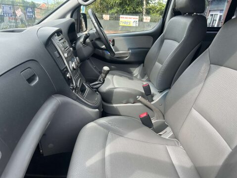 Hyundai I800 2.5 i800 Style CRDi 5dr 33