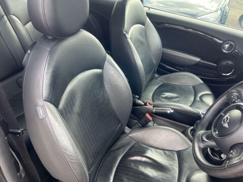 Mini Hatch 1.6 Cooper Bayswater 3dr 13