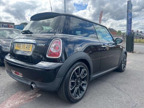 Mini Hatch 1.6 Cooper Bayswater 3dr 7