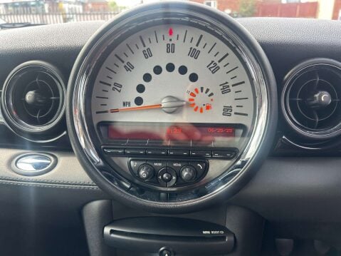 Mini Hatch 1.6 Cooper Bayswater 3dr 22