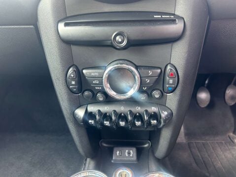 Mini Hatch 1.6 Cooper Bayswater 3dr 19