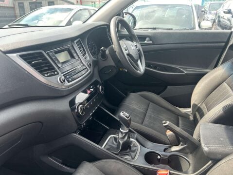 Hyundai TUCSON 1.7 Tucson S Blue Drive 2WD CRDi 5dr 28