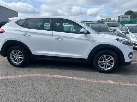 Hyundai TUCSON 1.7 Tucson S Blue Drive 2WD CRDi 5dr 12