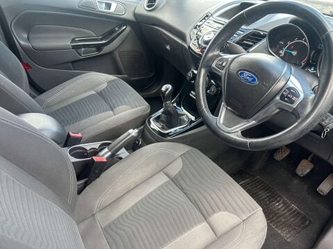 Ford Fiesta 1.0 Fiesta Titanium 5dr 4