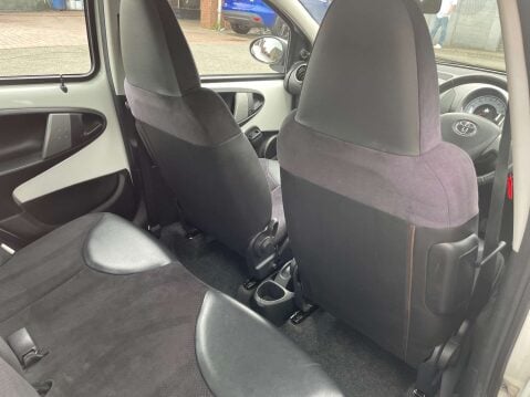 Toyota Aygo 1.0 Aygo VVT-i Ice 5dr 18