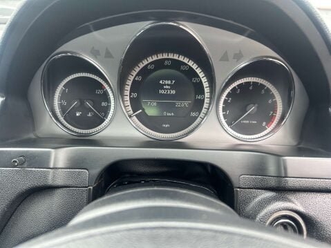 Mercedes-Benz C Class 1.8 C180 Sport CGI BlueEfficiency 4dr 28