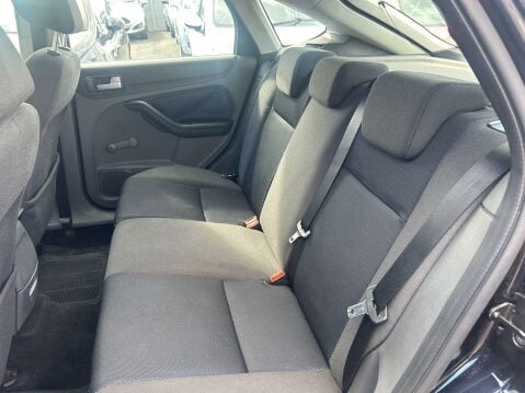 Ford Focus 1.6 Focus Zetec Climate Auto 5dr 14