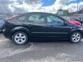 Ford Focus 1.6 Focus Zetec Climate Auto 5dr 2