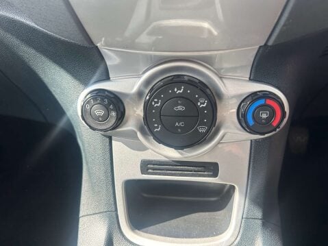 Ford Fiesta 1.2 Fiesta Zetec 82 3dr 21