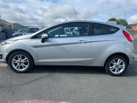 Ford Fiesta 1.2 Fiesta Zetec 3dr 5