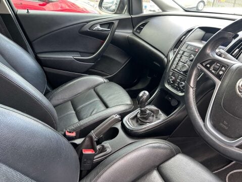 Vauxhall Astra 1.6 Astra Limited Edition 5dr 17