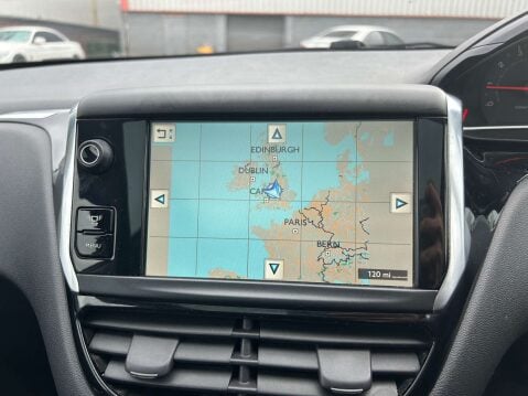 Peugeot 208 1.2 208 Style 3dr 3