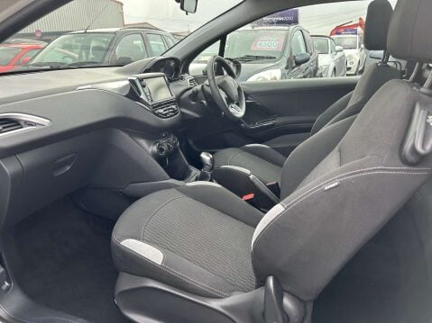 Peugeot 208 1.2 208 Style 3dr 21