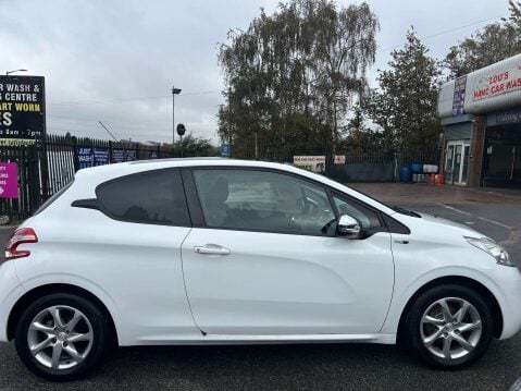 Peugeot 208 1.2 208 Style 3dr 15