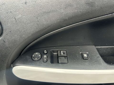 Mazda 2 1.3 Mazda2 Colour Edition 5dr 15