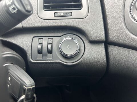 Vauxhall Insignia 2.0 Insignia SE Nav CDTi ecoFLEX S/S 5dr 15