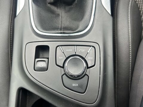 Vauxhall Insignia 2.0 Insignia SE Nav CDTi ecoFLEX S/S 5dr 18