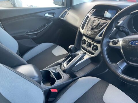 Ford Focus 1.6 Focus Zetec 125 5dr 4