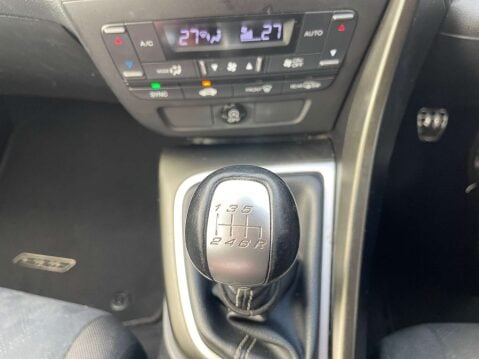Honda Civic 2.2 Civic i-DTec ES 5dr 23