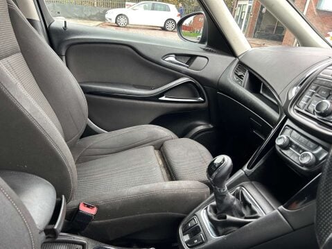 Vauxhall Zafira 2.0 Zafira Tourer SRi CDTi 5dr 10