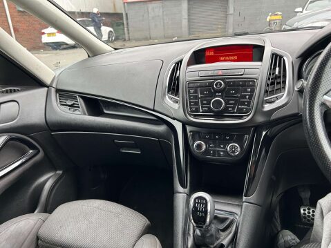 Vauxhall Zafira 2.0 Zafira Tourer SRi CDTi 5dr 9