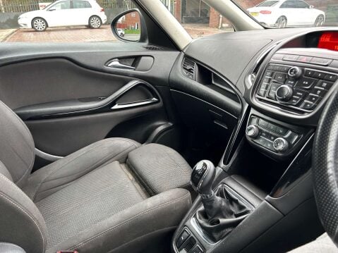 Vauxhall Zafira 2.0 Zafira Tourer SRi CDTi 5dr 16