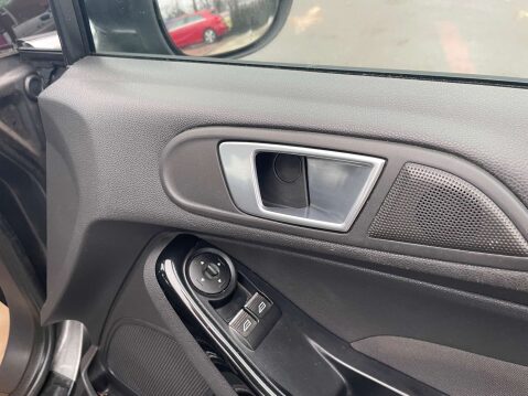 Ford Fiesta 1.2 Fiesta Zetec 5dr 16