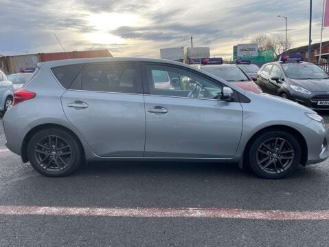 Toyota Auris 1.6 Auris Icon+ Valvematic 5dr 18