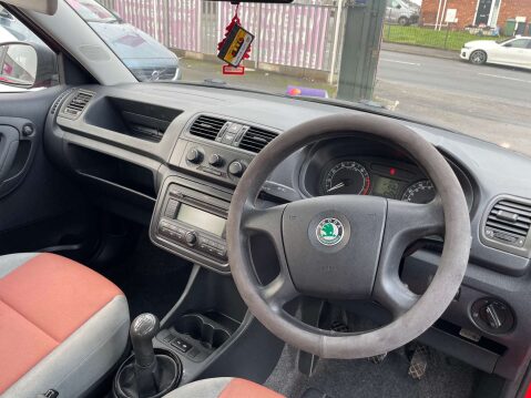 Skoda Fabia 1.2 Fabia 1 HTP 60 5dr 4