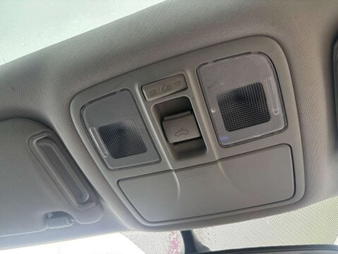 Hyundai ix35 1.7 ix35 Premium 2WD CRDI 5dr 28