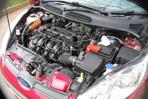 Ford Fiesta 1.6 Titanium 3dr 19