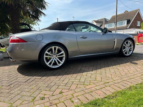 Jaguar XKR 4.2 V8 Auto Euro 4 2dr 88