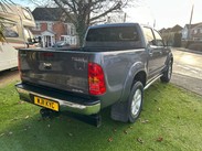 Toyota Hilux 3.0 D-4D Invincible Auto 4WD 4dr 13