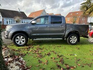 Toyota Hilux 3.0 D-4D Invincible Auto 4WD 4dr 21