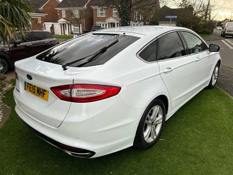 Ford Mondeo 2.0 TDCi Titanium Euro 6 (s/s) 5dr 25