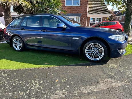 BMW 5 Series 3.0 530d SE Touring Steptronic Euro 5 (s/s) 5dr 24