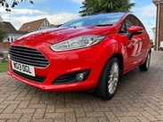 Ford Fiesta 1.0T EcoBoost Titanium Euro 5 (s/s) 3dr 6