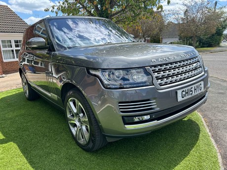 Land Rover Range Rover 3.0 Range Rover Autobiography SDV6 HEV Auto 4WD 5dr 11